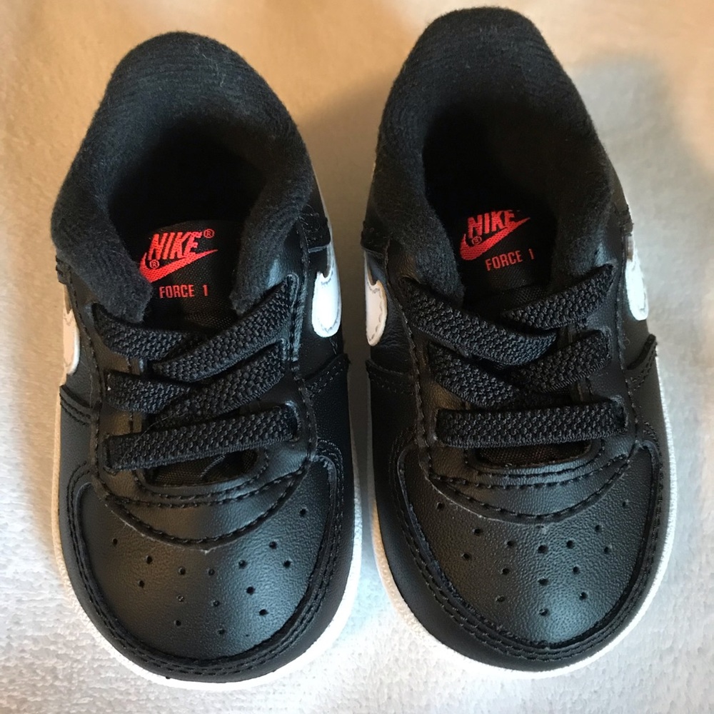 NIKE. New. 3C. Nike Force 1 Crib